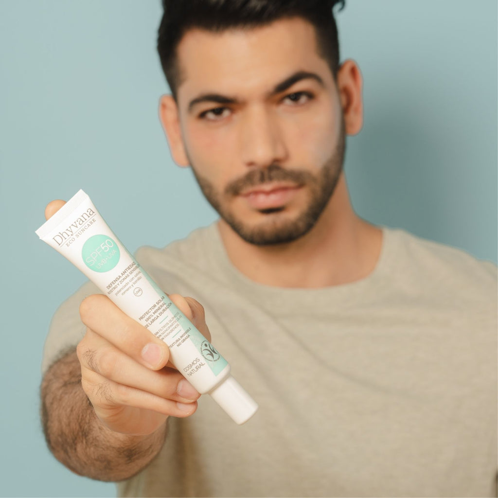 No exclusion at Foxy Skin, a range of organic grooming care products are now available to flatter the modern man. Available in Dubai, Abu Dhabi and all other UAE emirates